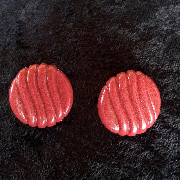 Vintage Karla Jordan - Red Limestone Earrings - Picture 1 of 4